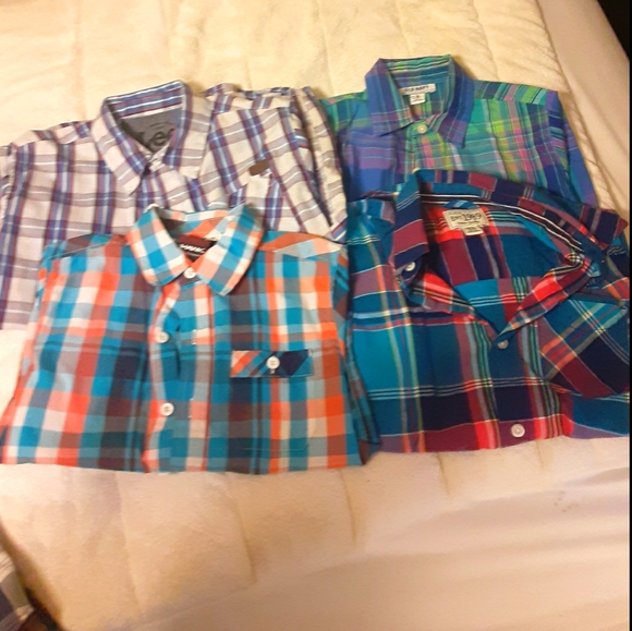 Boys size 6 button up short sleeves - Picture 1 of 5